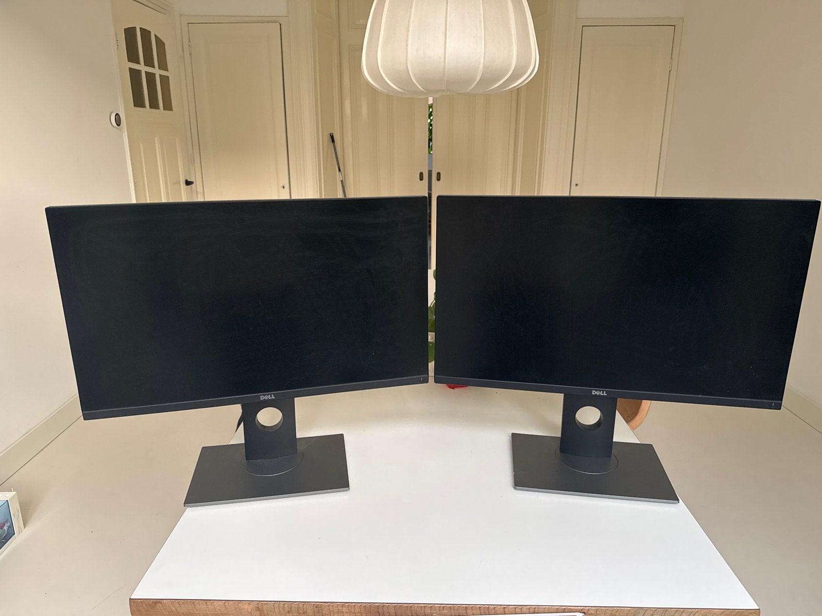 2x Dell UltraSharp UP2716D 27 inch QHD Monitor Zwart, Computers en Software, Monitoren, Ophalen, Gebruikt, IPS, In hoogte verstelbaar
