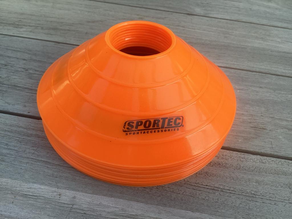 10x Sportec oranje trainingshoedjes / pionnen, Ophalen, Gebruikt
