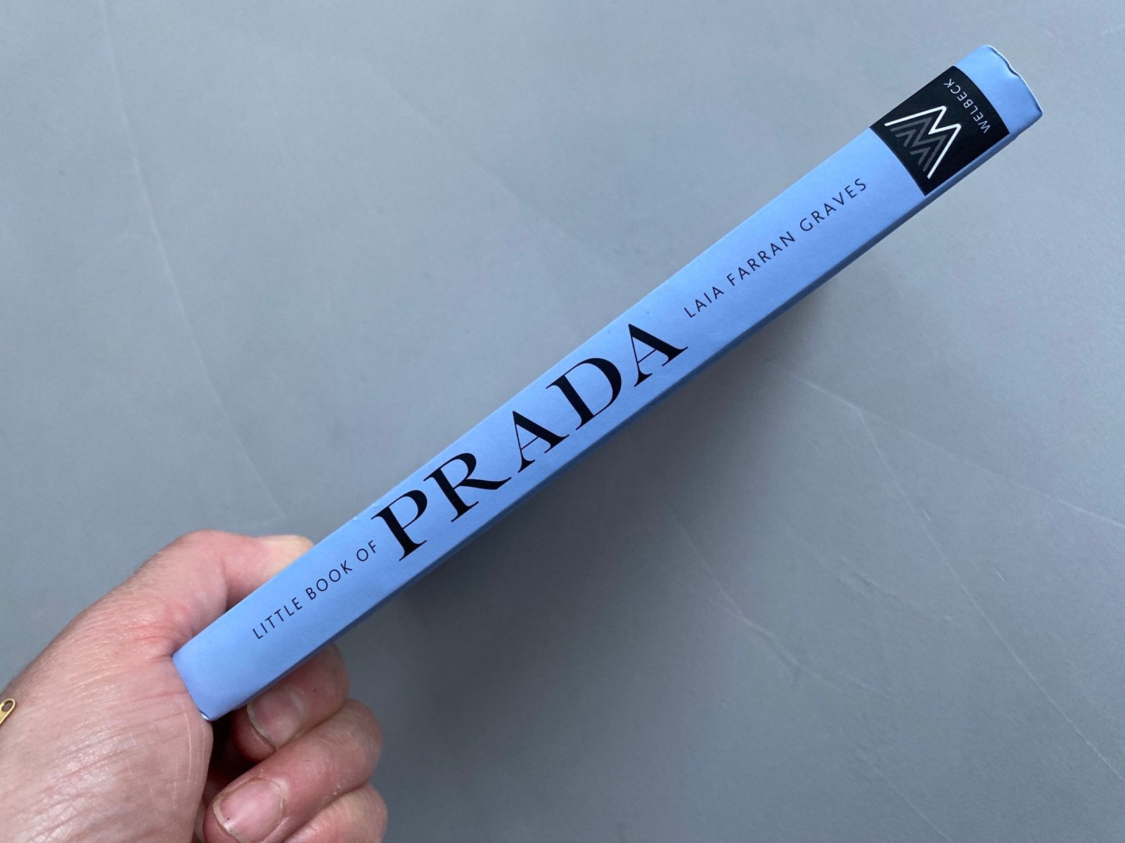 Little Book of Prada - Laia Farran Graves, Boeken, Ophalen, Zo goed als nieuw, Mode algemeen