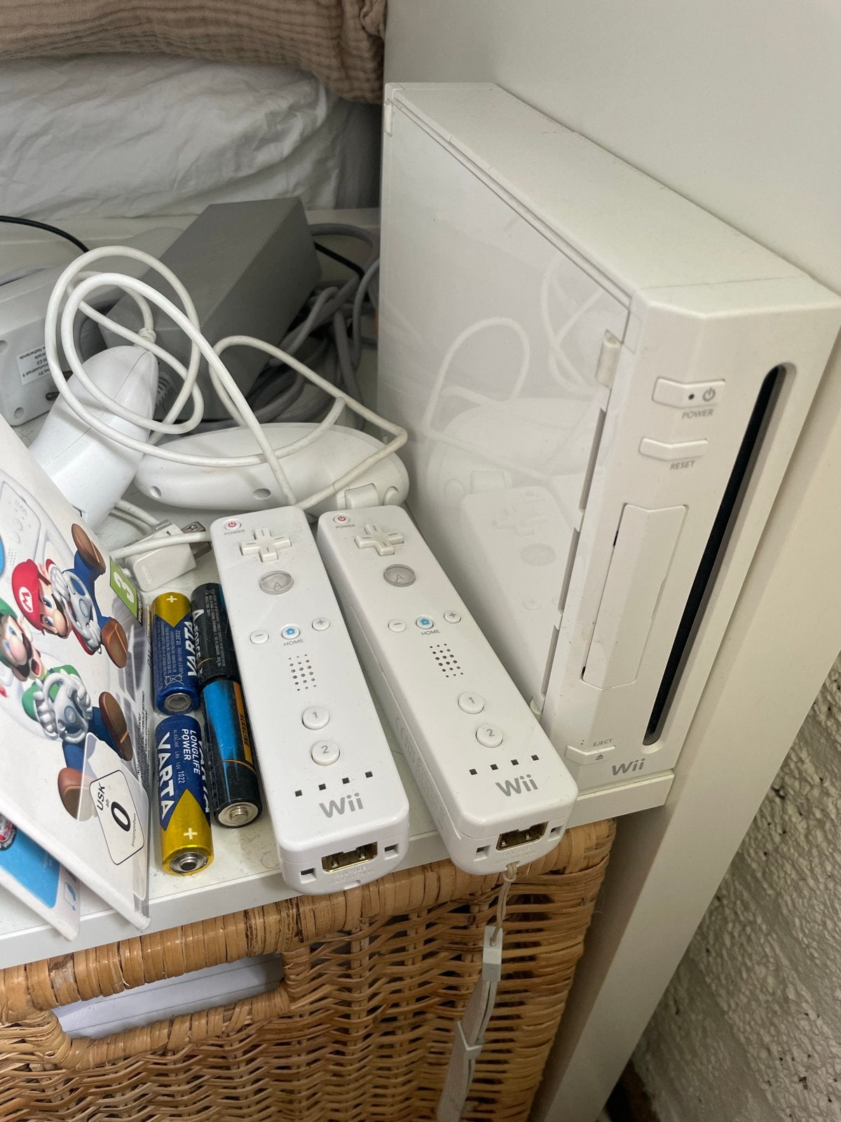 Wii Console 2 controllers, nunchucks, balance board, 9 spel, Ophalen, Gebruikt, Met 2 controllers, Met games