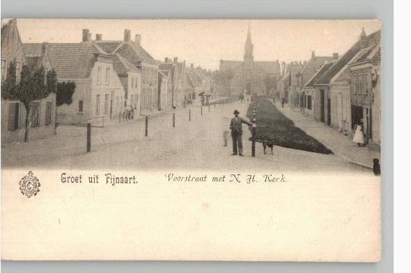 Fijnaart Voorstraat + N.H. Kerk man met hond 1901, Verzenden, Voor 1920, Ongelopen, Noord-Holland
