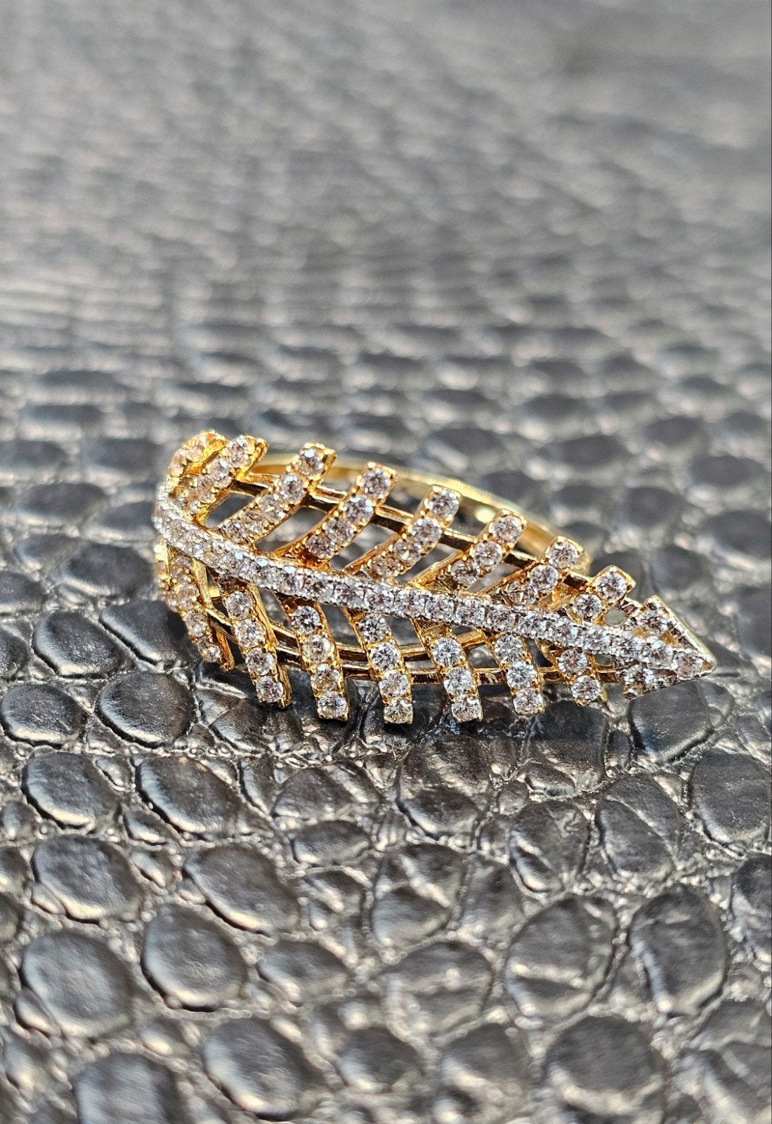 18k gouden ring, Nieuw, Ophalen of Verzenden, 17 tot 18, Dame