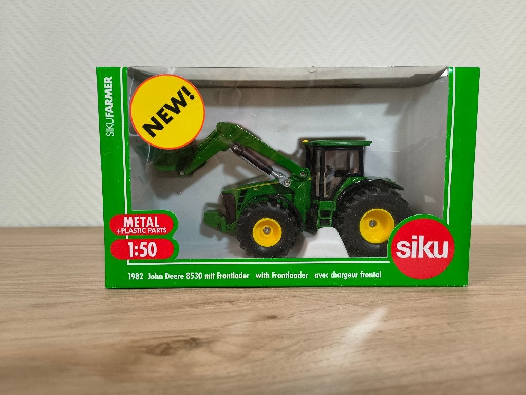 Siku John Deere met frontlader 39, Ophalen of Verzenden, Nieuw, Hijskraan, Tractor of Landbouw, SIKU