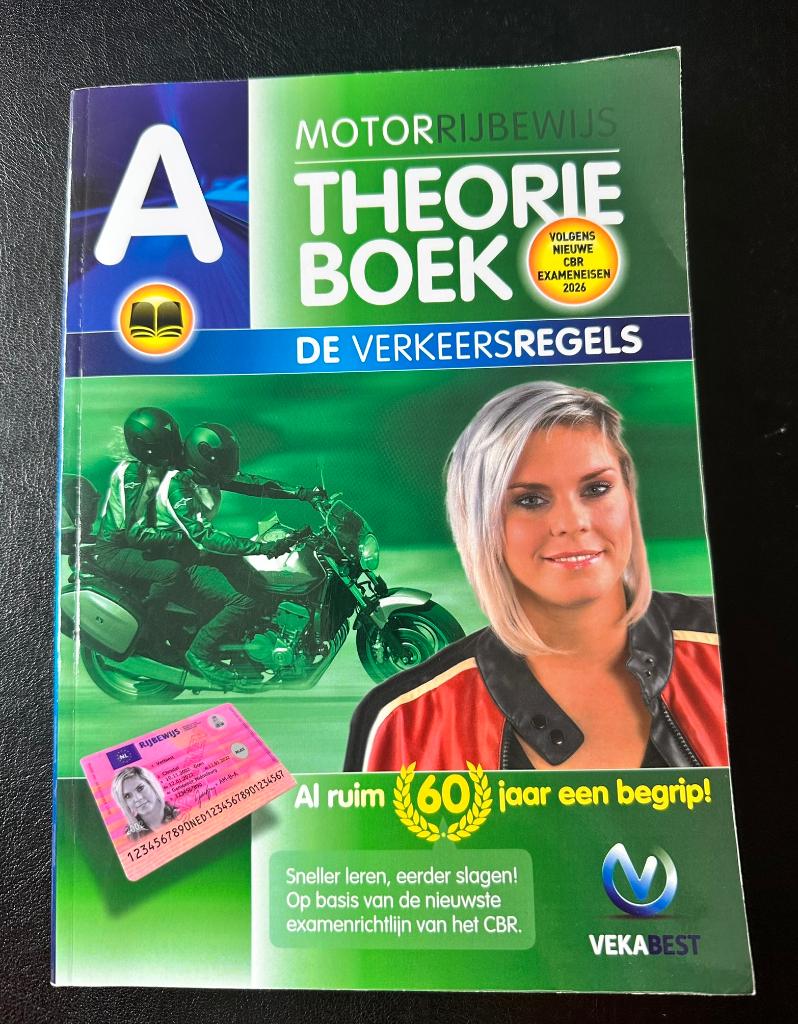 Theorieboek Motor (A) incl.online examens oefenen tot 25 Mei, Boeken, Ophalen of Verzenden, Zo goed als nieuw, VekaBest, Algemeen
