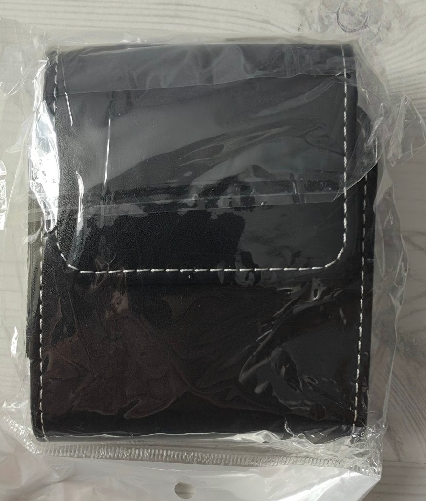 Foto 7 van samsung flip 6 crafted black 12GB / 512GB + 7 hoesjes