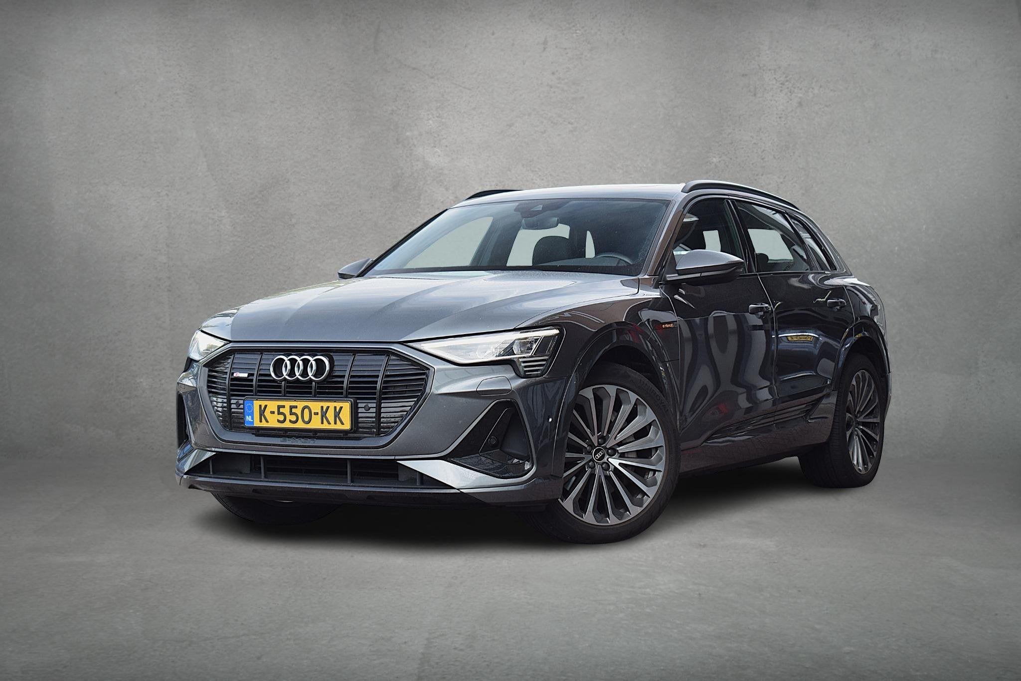 Audi e-tron 50 quattro S edition 71 kWh | Pano | Memory | Ca, Zwart, 71 kWh, Vierwielaandrijving, SUV of Terreinwagen