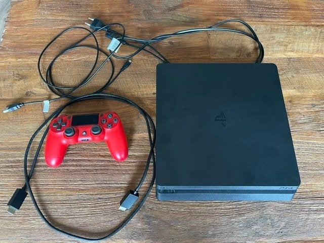ps4 slim 1TB compleet met controler, Ophalen, Gebruikt, 1 TB, Met 1 controller