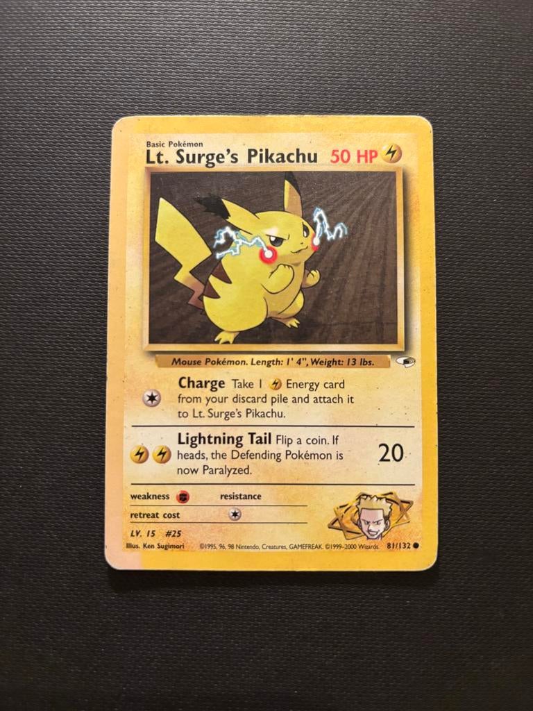 Lt. Surge's Pikachu Pokémon kaart (Engels), Ophalen of Verzenden, Zo goed als nieuw, Losse kaart