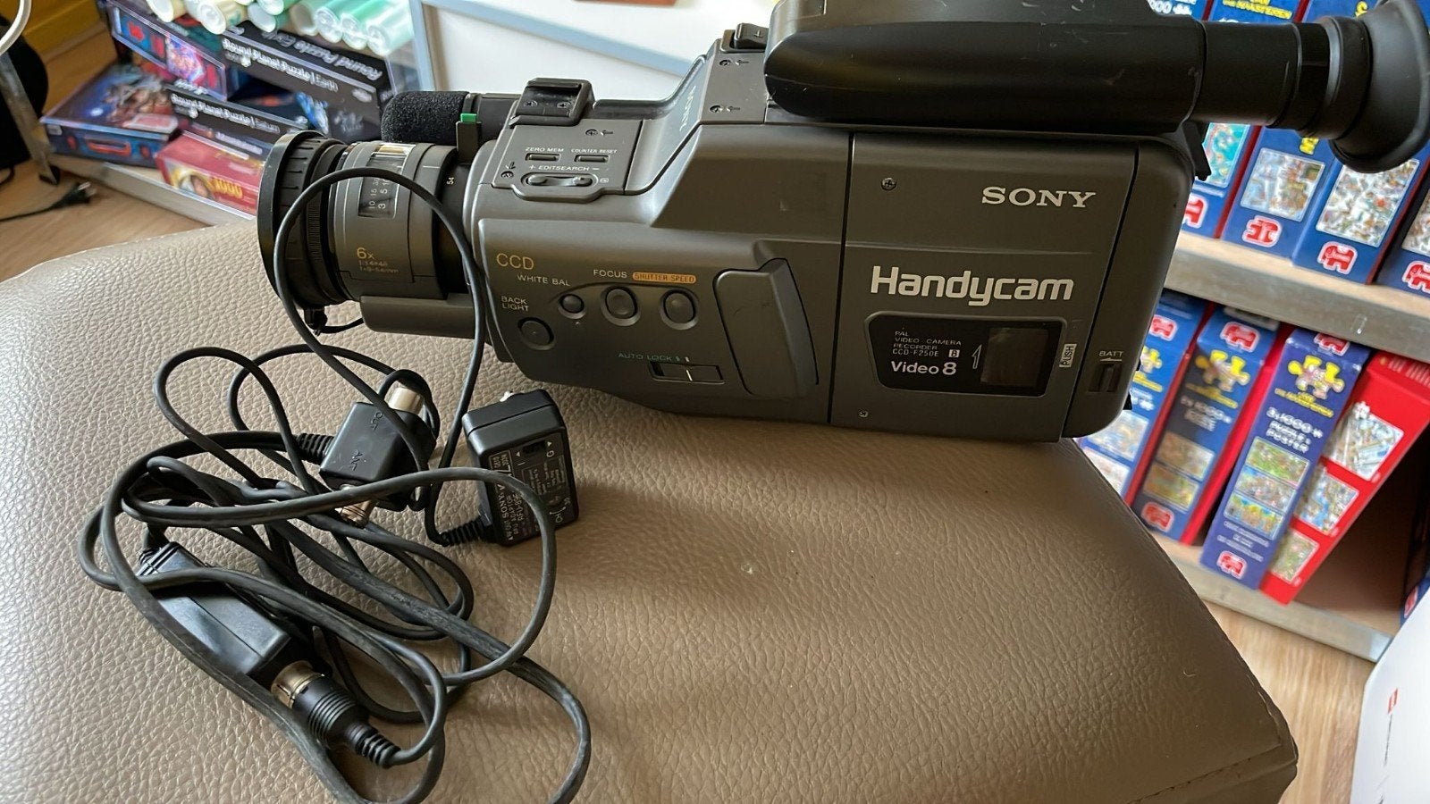Sony handycam CVFF250E, Audio, Tv en Foto, Videocamera's Analoog, Ophalen of Verzenden, Hi 8