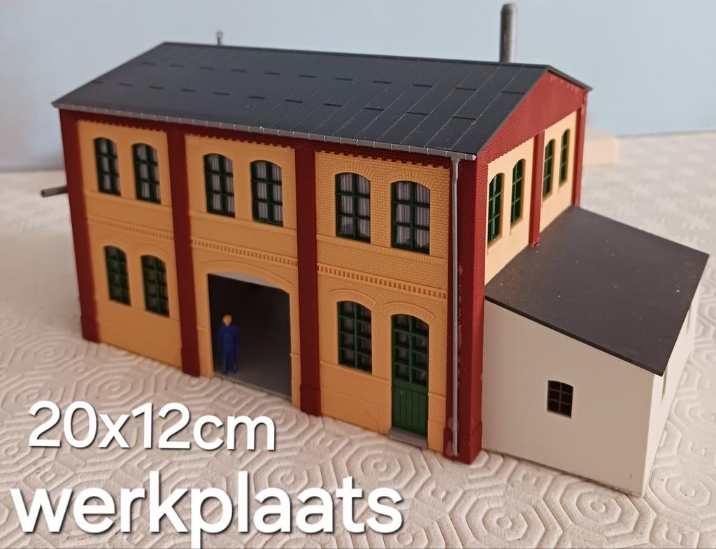 Treinbaan aankleding gebouwen te koop i.v.m.kleiner wonen., Hobby en Vrije tijd, Modeltreinen | Overige schalen, Overige merken