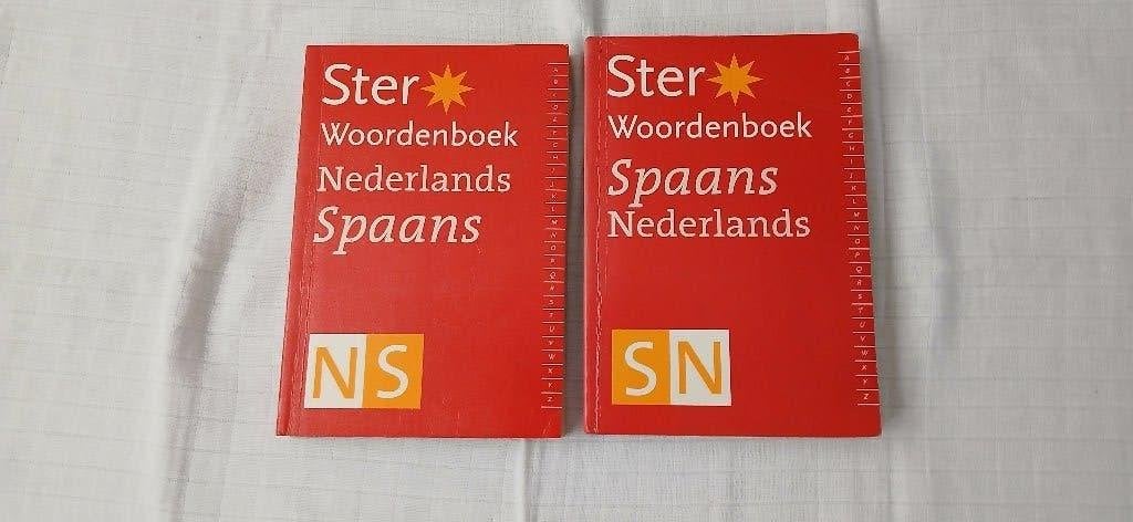 Woordenboek Spaans-Nederlands en Nederlands-Spaans, Boeken, Woordenboeken, Gelezen, Spaans, Ophalen of Verzenden, Van Dale