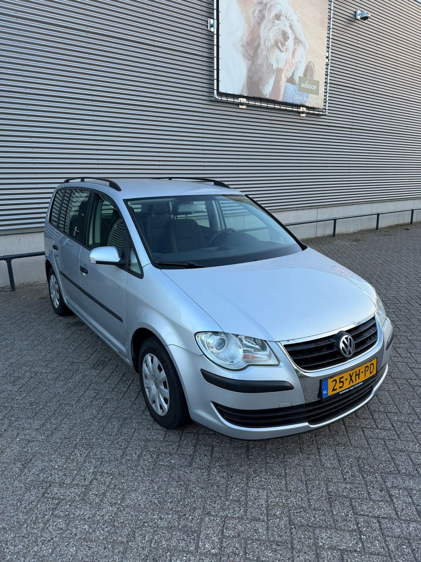 Volkswagen Touran / Apk / Automaat / Airco / Trekhaak, Auto's, Gebruikt, 4 cilinders, Origineel Nederlands, Bedrijf