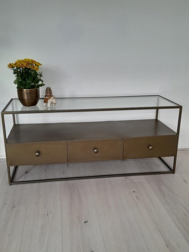 Nog in zeer goede staat metalen tv meubel,koopje, Ophalen, Zo goed als nieuw, 25 tot 50 cm, Minder dan 100 cm