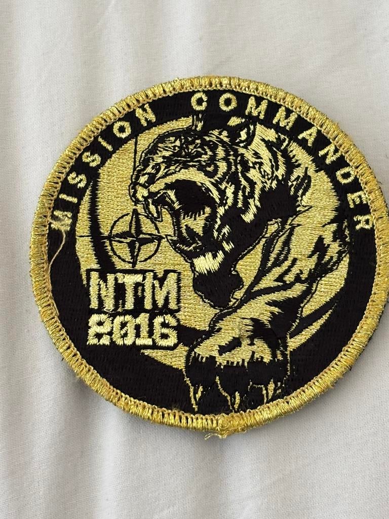 Embleem NTM 2016 mission commander Nato Tiger Meet, Verzenden, Luchtmacht, Overige gebieden, Embleem of Badge