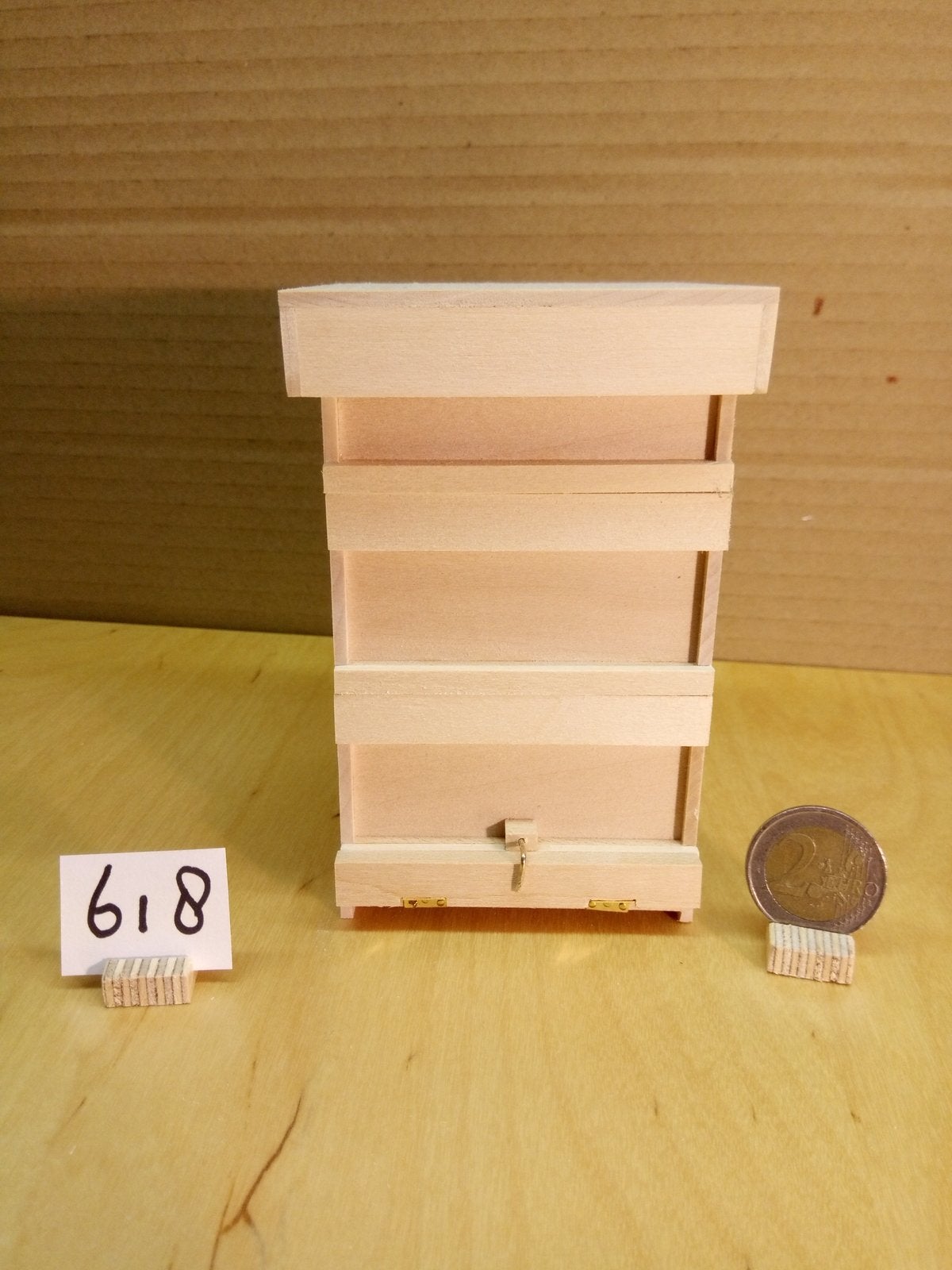 Miniatuur bijen kast, Ophalen of Verzenden, Zo goed als nieuw, Poppenhuis