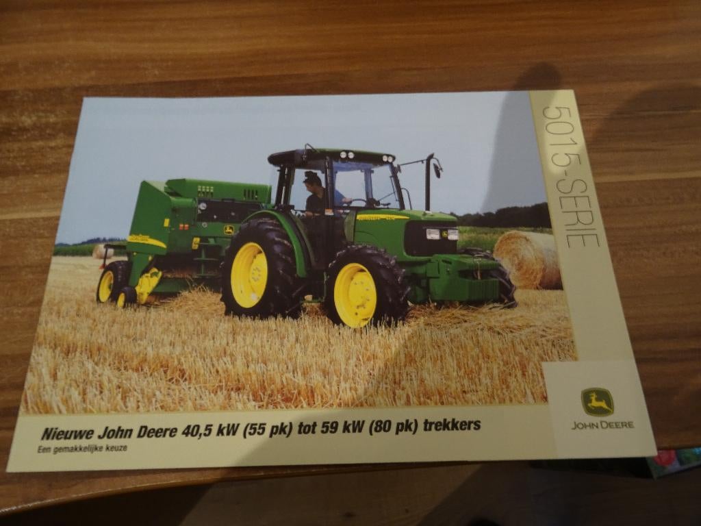 Twee john deere 5015 Serie trekkers folders, Ophalen of Verzenden, Nieuw, Folder