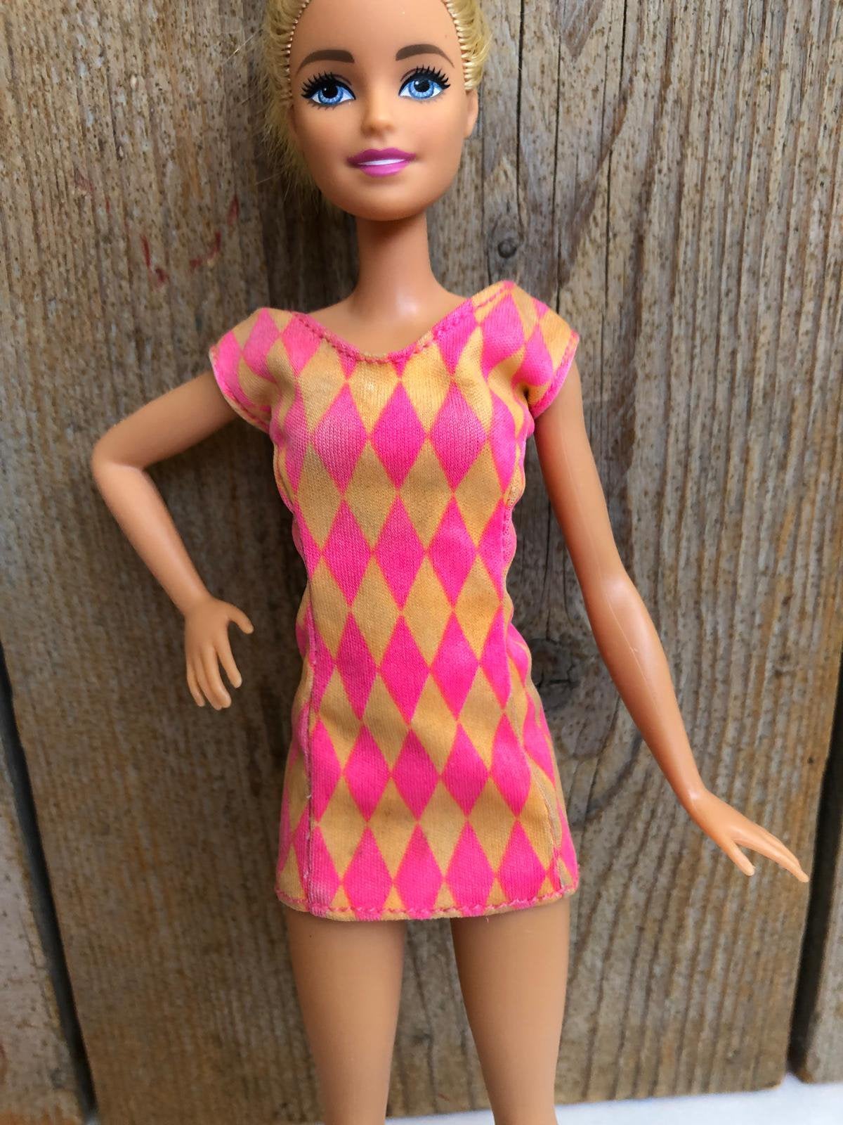 Roze oranje ruit jurk, Ophalen of Verzenden, Zo goed als nieuw, Barbie