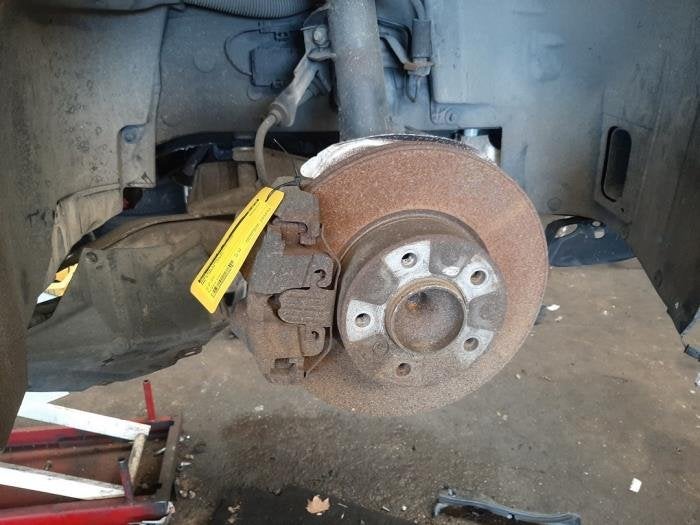 Wielnaaf voor van een BMW 3-Serie, Gebruikt, -, -, Ophalen of Verzenden