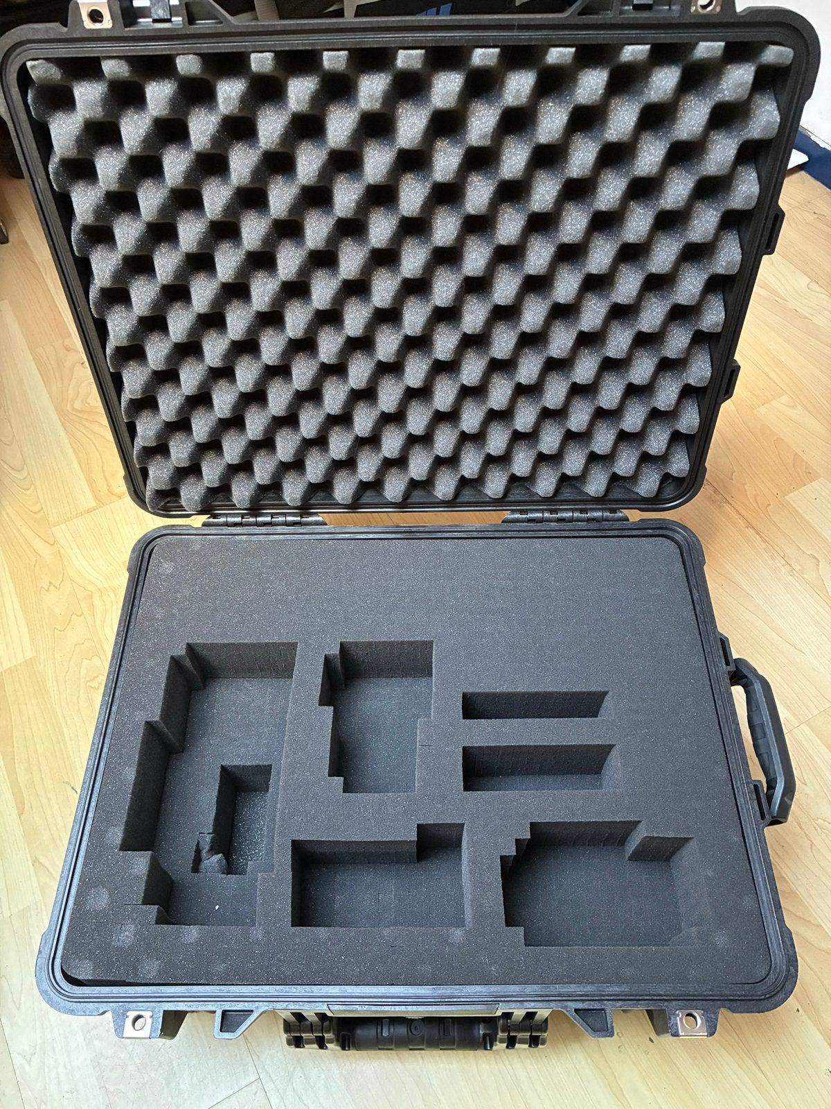 Pelican 1560 Case met schuimrubber, Ophalen of Verzenden, Gebruikt