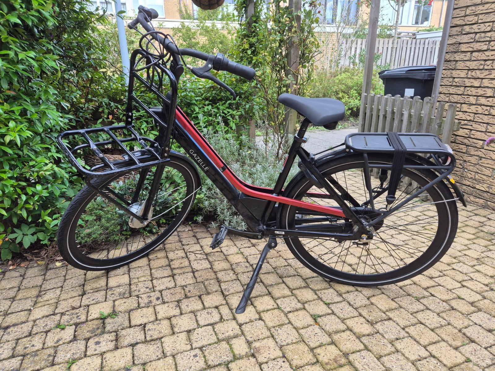 Gazelle CityGo C3 D49 - Stadsfiets zwart/rood met voordrager, Ophalen, Velgrem, 47 tot 50 cm, Gazelle