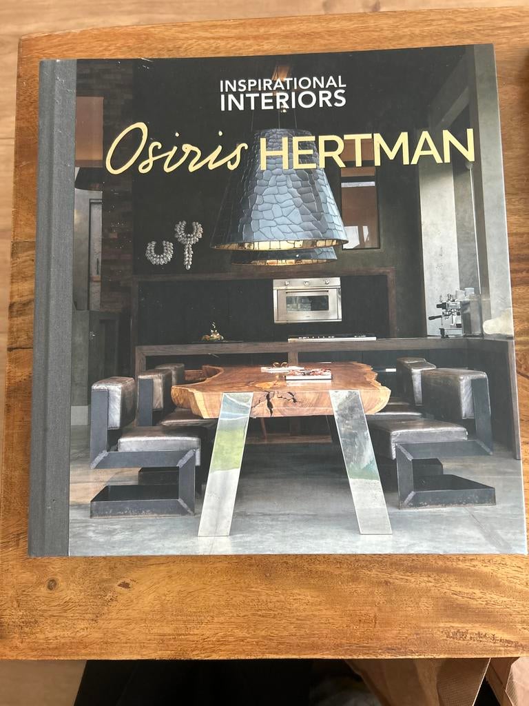 Koffietafelboek Osiris Hertman Inspirational Interiors, Boeken, Ophalen of Verzenden, Gelezen, Interieur en Design