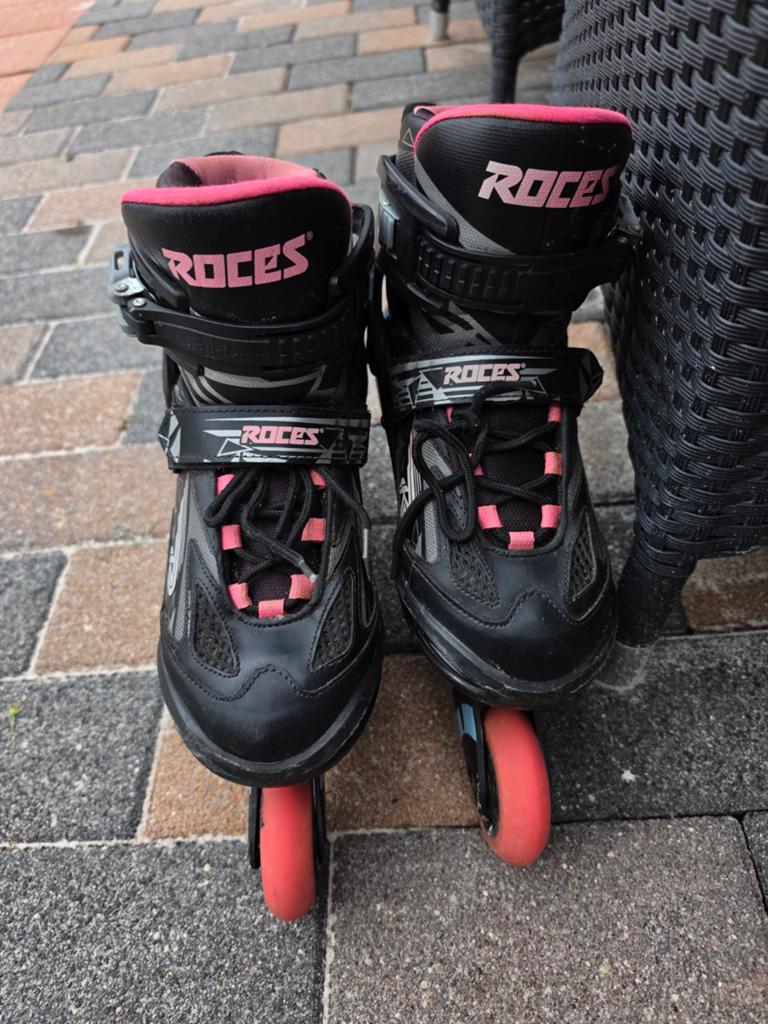 Roces verstelbare skates zwart/roze (maat 36-40), Sport en Fitness, Skeelers, Ophalen, Kinderen, Roces, Inline skates 4 wielen
