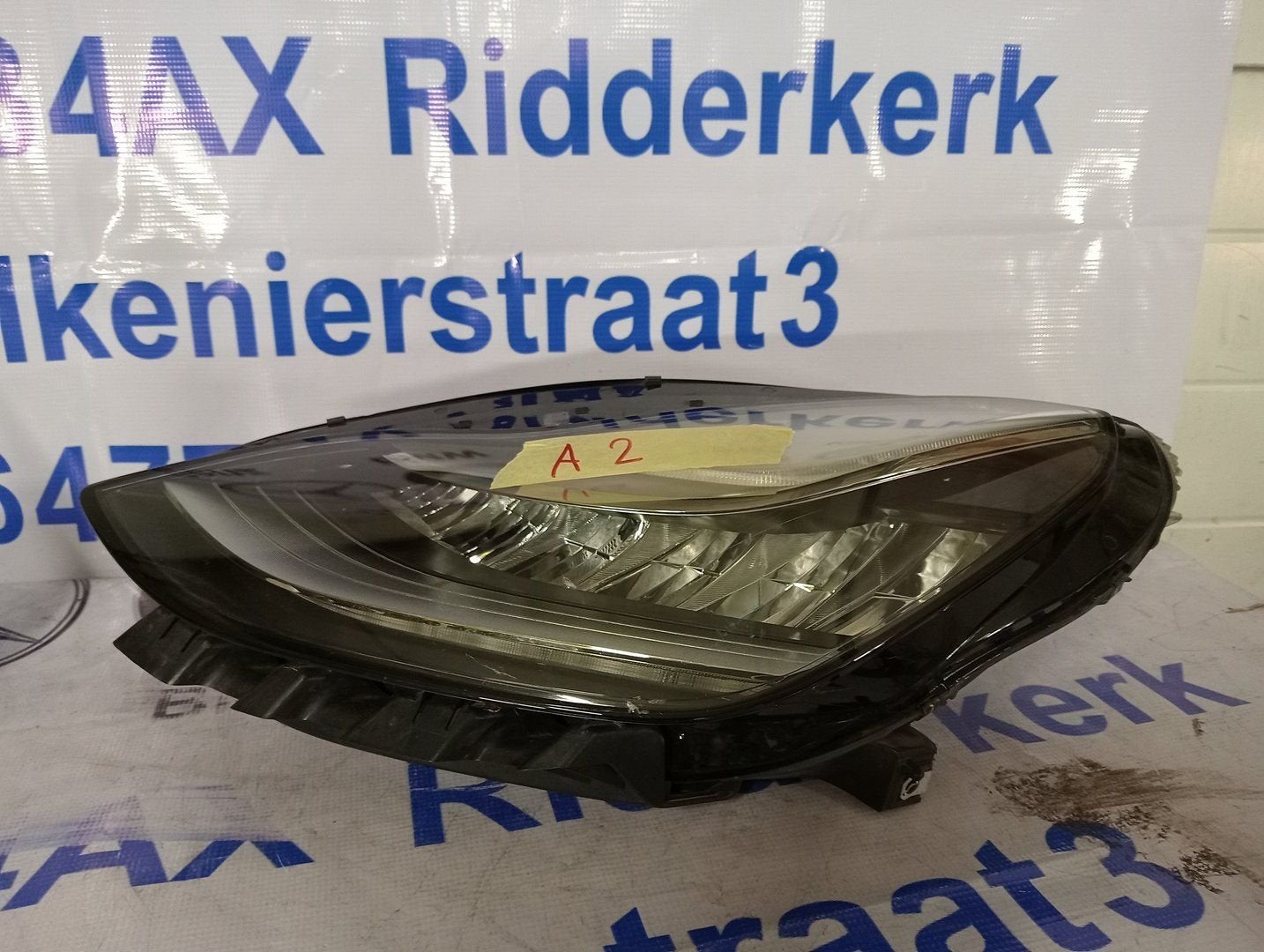 TESLA MODEL 3 Koplampen Rechts met artikelnummer 1077372-00, Gebruikt, -, Overige automerken, -