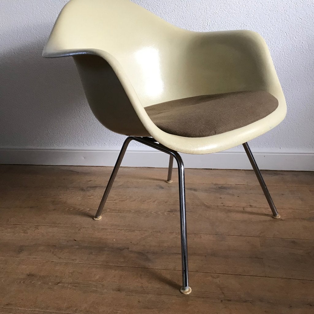 Herman Miller Eames LAX SAX Fiberglass chair fauteuil, Huis en Inrichting, Stoelen, Gebruikt, Ophalen of Verzenden, Nvt, Nvt