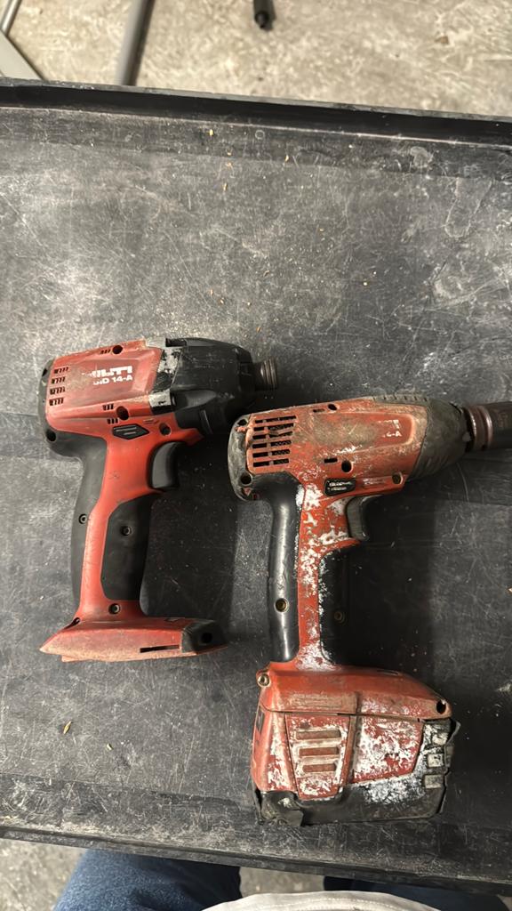 Hilti Boormachines Set - 2 Machines met 1 Accu, Ophalen, Gebruikt, Variabele snelheid, Boor- en Schroefmachine