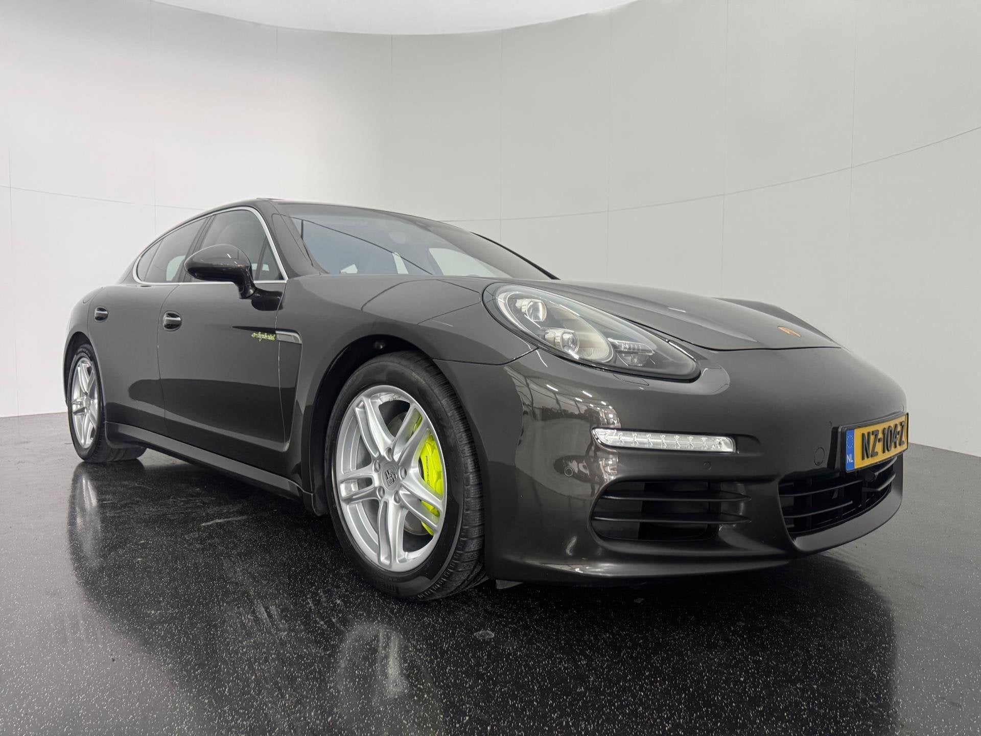 Porsche Panamera 3.0 S AUT / Schuifdak / 360 / Bose / Adapti, Euro 5, Gebruikt, 2995 cc, Vierwielaandrijving