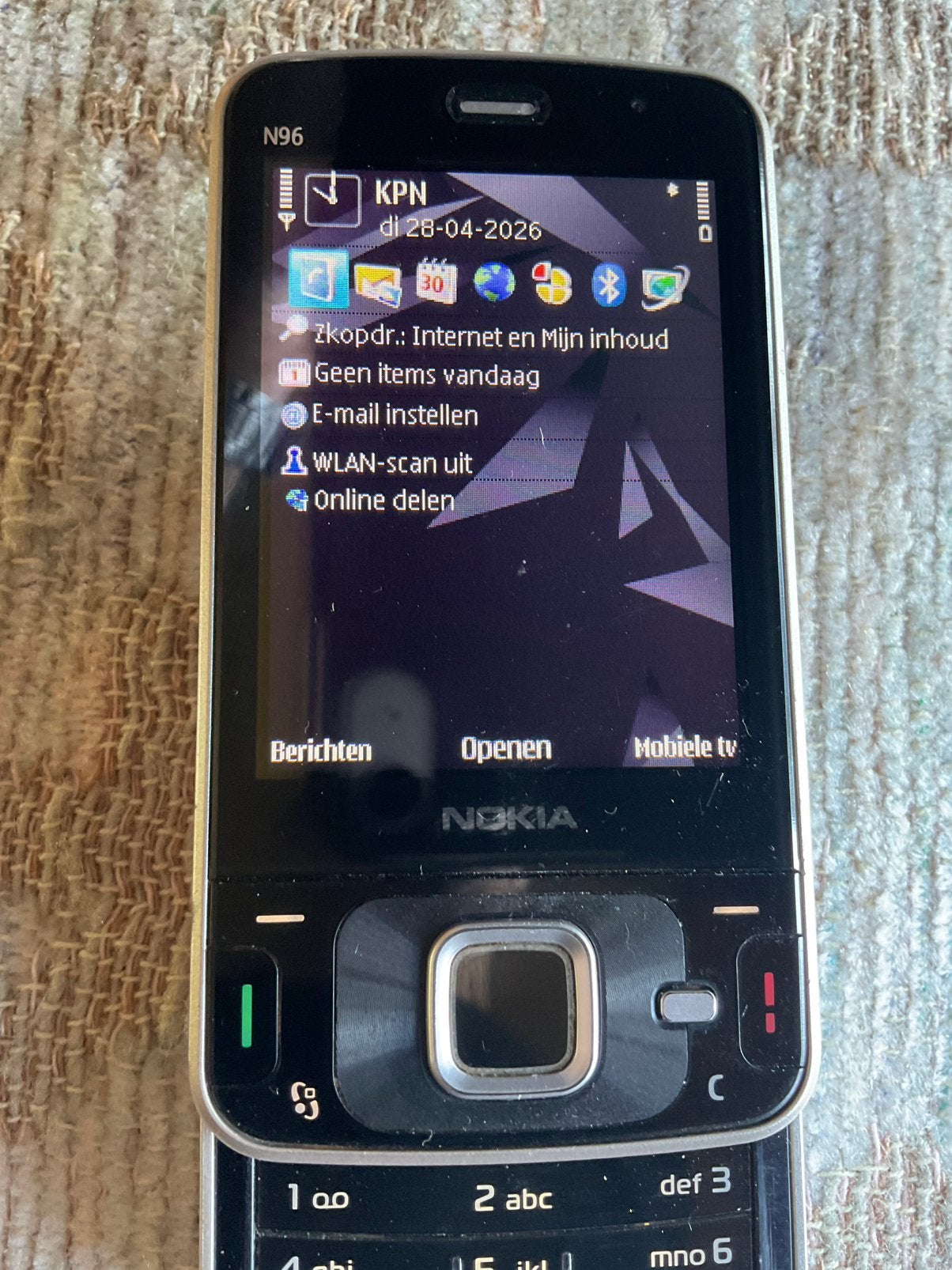 Nokia N96, Schuifmodel, Zwart, Fysiek toetsenbord, 3 tot 6 megapixel