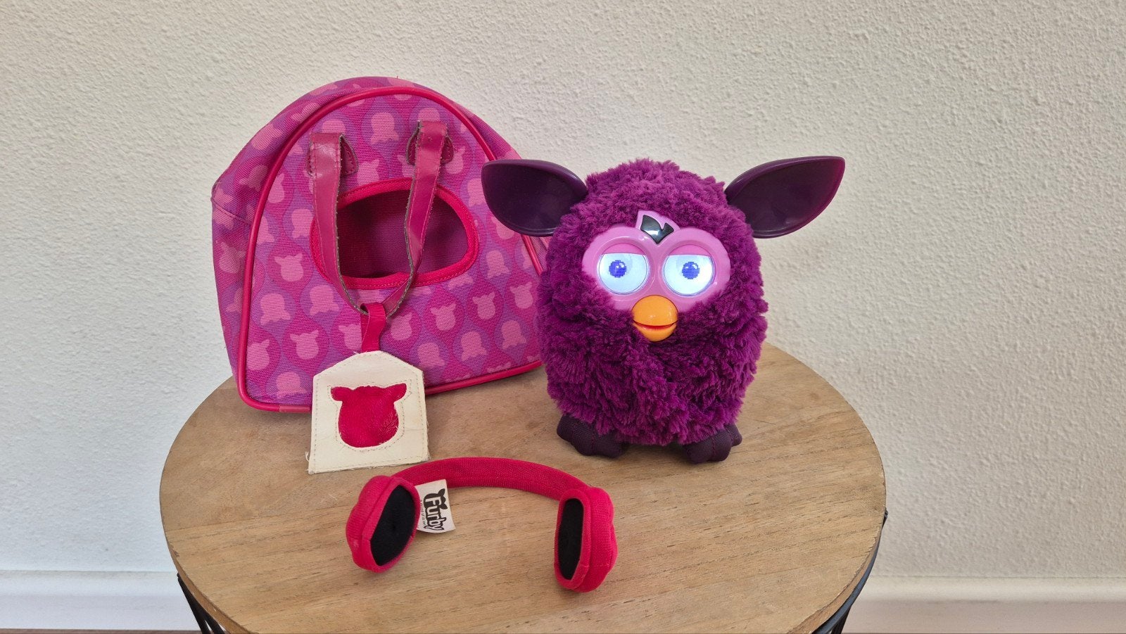 Furby Plum Fairy (pruimpaars) met officiële tas en hoofdband, Ophalen of Verzenden, Zo goed als nieuw