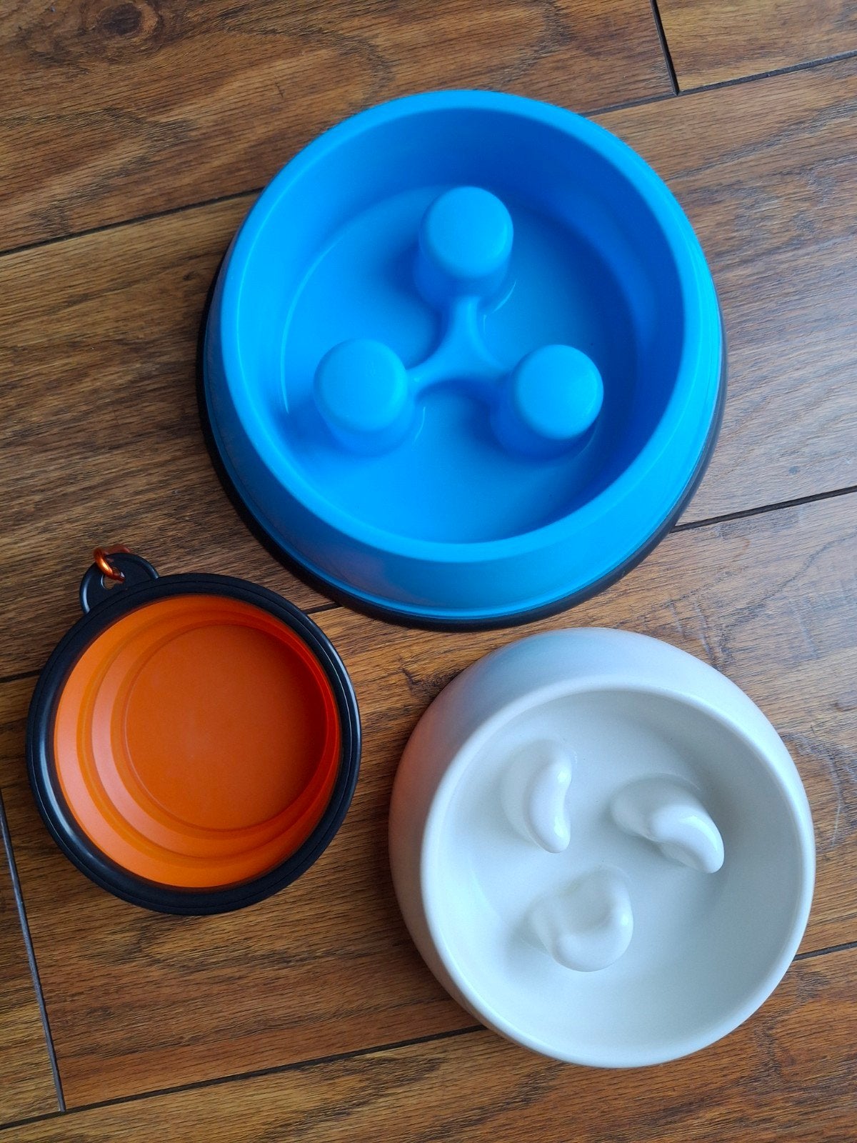 2 anti-schrok honden eetbakken (+ gratis drinkbakje), Ophalen of Verzenden, Gebruikt