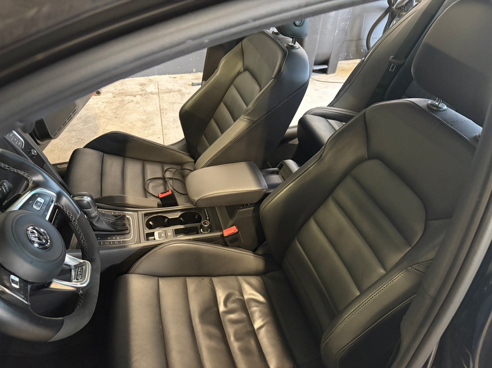 Volkswagen Golf 2.0 TDI 135KW 5D DSG 2016 Zwart, 4 cilinders, Zwart, Diesel, Golf