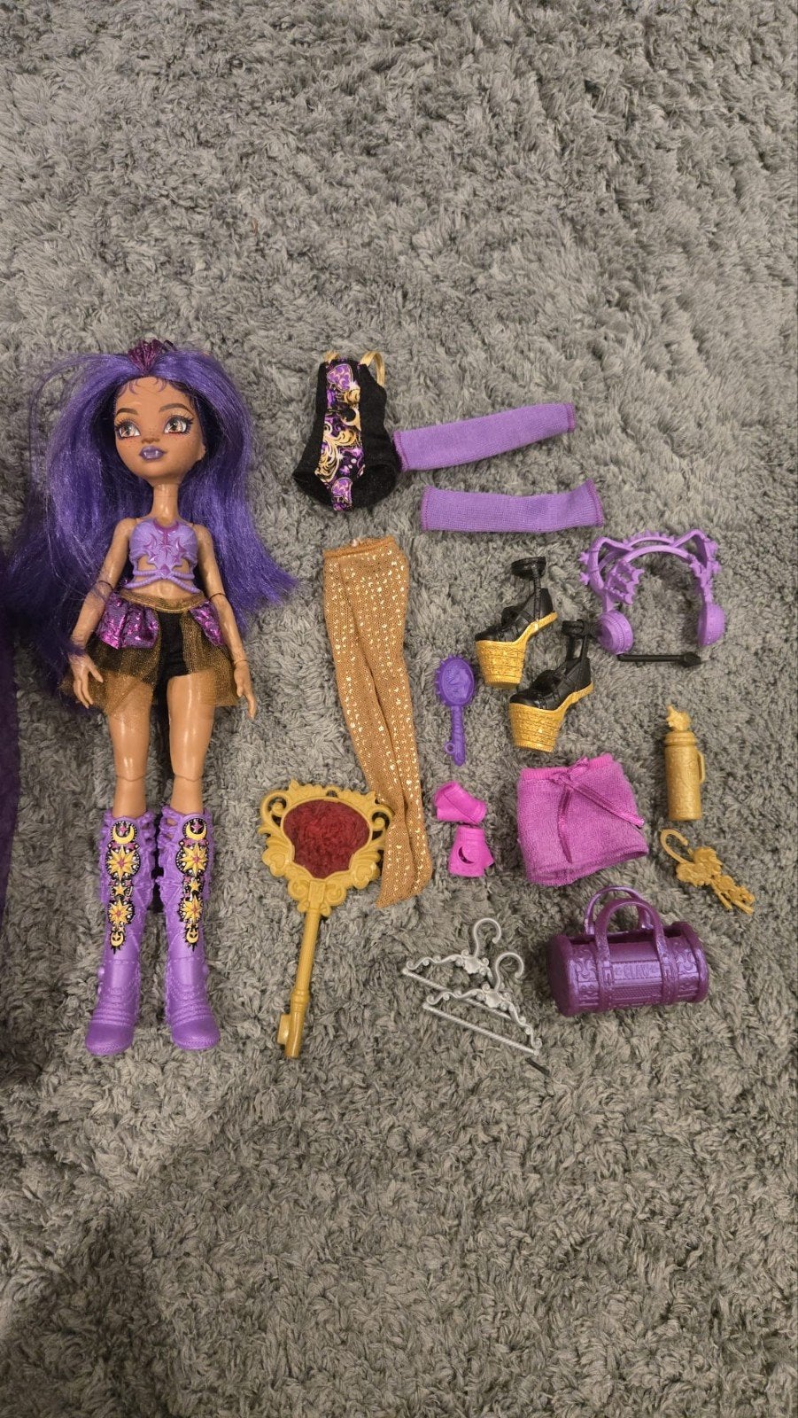 monster high clawdeen met kast, Kinderen en Baby's, Speelgoed | Poppen, Ophalen, Zo goed als nieuw