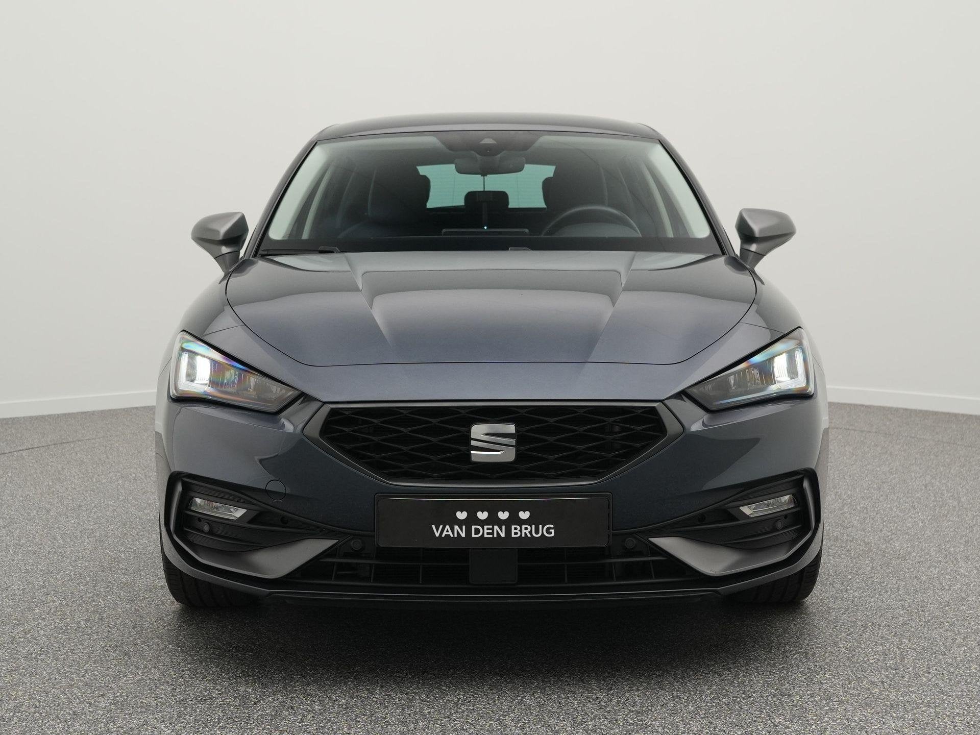 SEAT Leon 1.4 TSI 204pk eHybrid PHEV FR Business Intense | T, Stof, Gebruikt, 4 cilinders, Leon