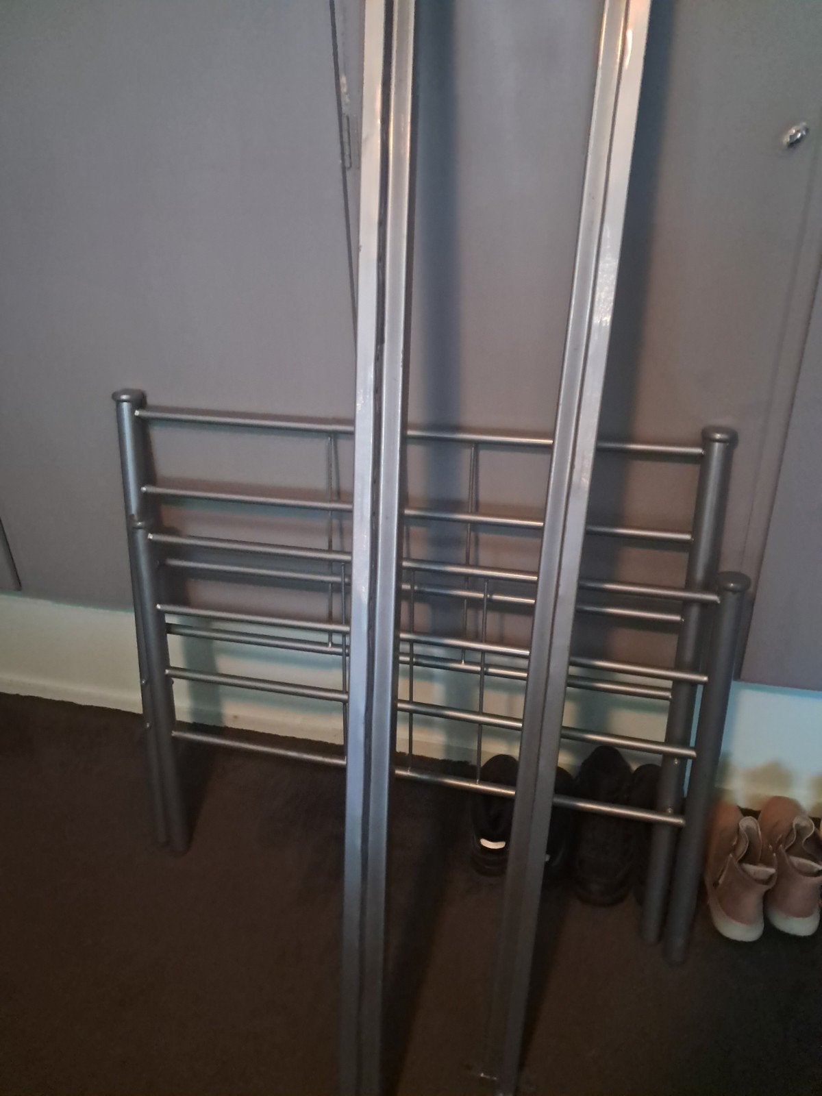 metalen bed, Huis en Inrichting, Ophalen, 90 cm, Eenpersoons, Zwart