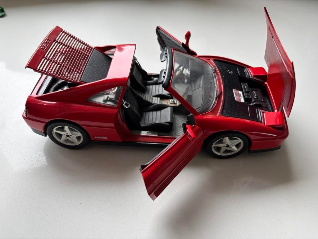 Ferrari 348 GTB Mira 1989, Hobby en Vrije tijd, Modelauto's | 1:18, Ophalen of Verzenden, Zo goed als nieuw, Bburago