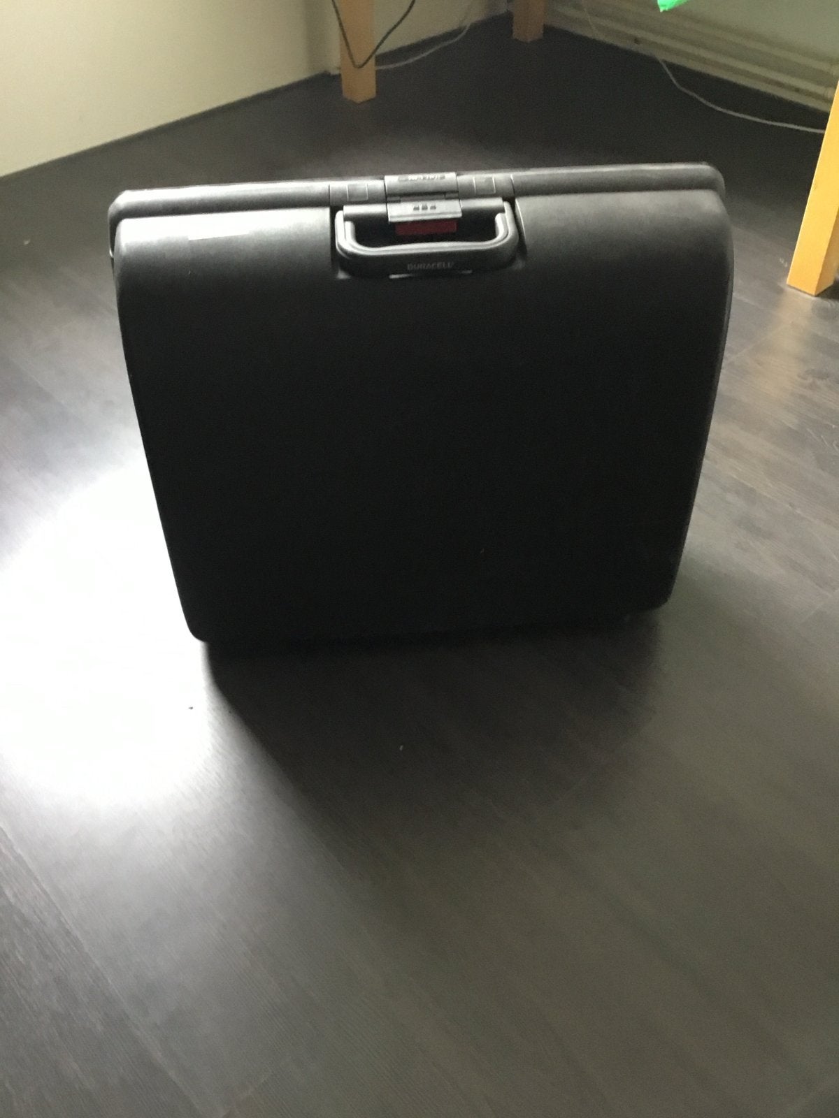 Zwarte Carlton koffer met cijferslot, Ophalen, Gebruikt, 50 tot 60 cm, Hard kunststof