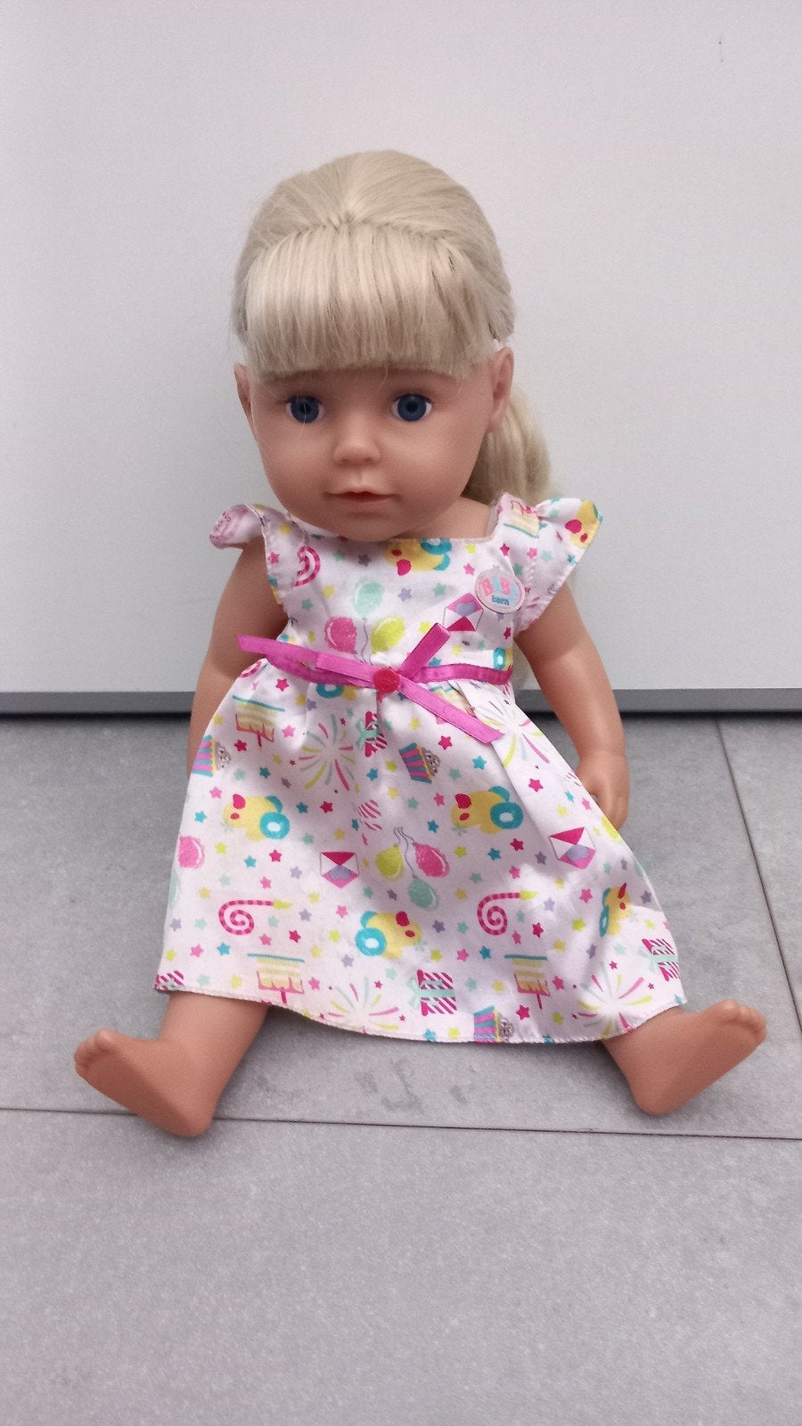 Baby born grote zus met jurk en jasje, Ophalen of Verzenden, Zo goed als nieuw, Babypop