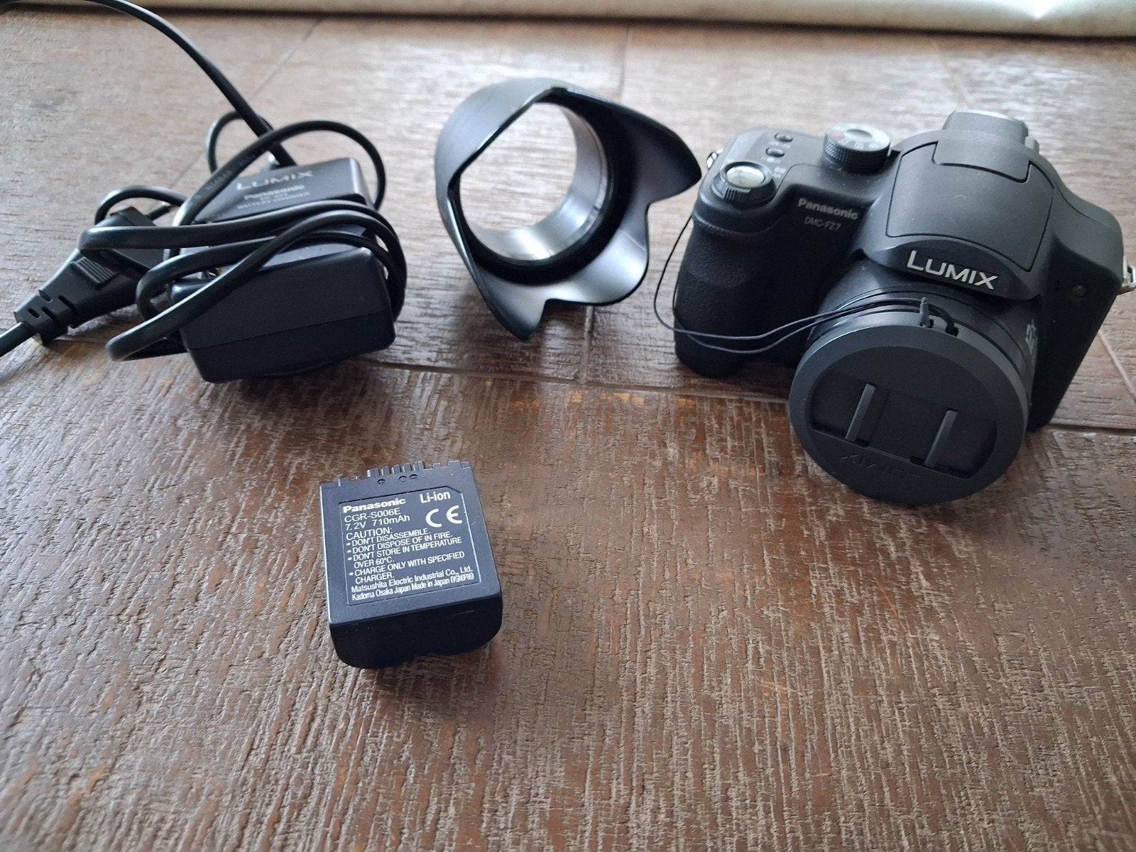 Panasonic Lumix DMC-FZ7 Bridgecamera met Leica lens, Panasonic, Accu, Ophalen of Verzenden, Zo goed als nieuw