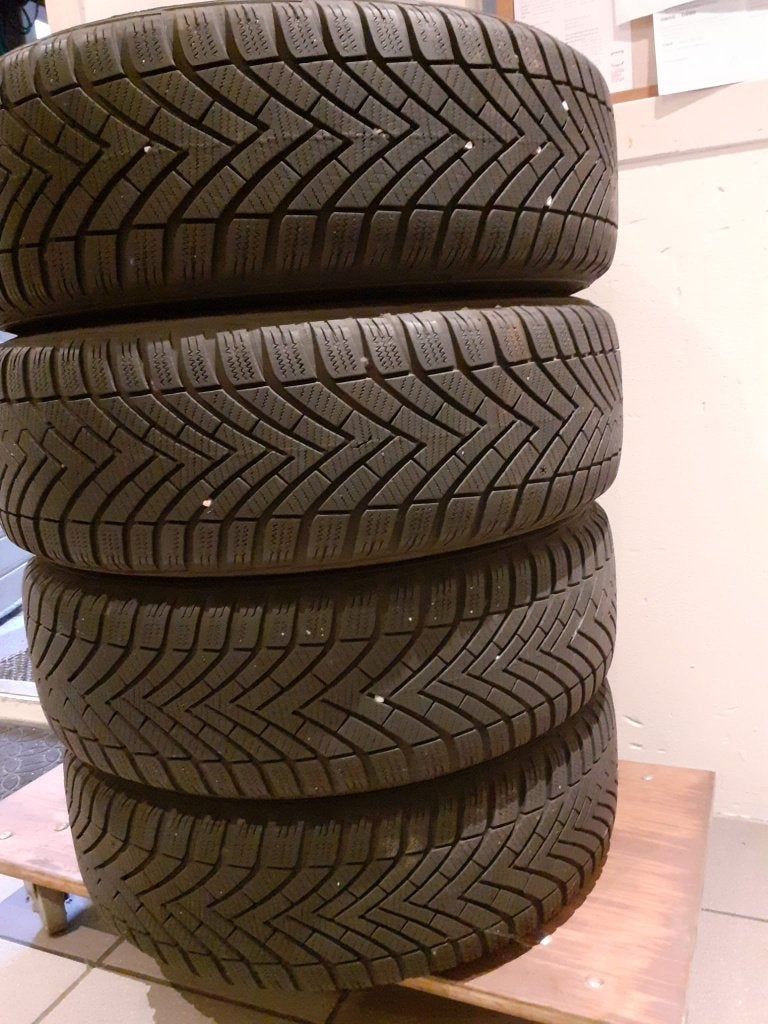 Set van 4 winterbanden met stalen velgen, Ophalen, Gebruikt