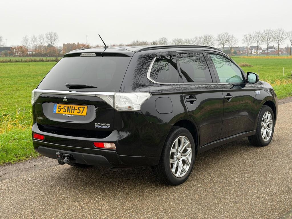 Mitsubishi Outlander 2.0 PHEV Instyle NIEUWE APK 05-2027 Air, Zwart, 4 cilinders, Zwart, Vierwielaandrijving
