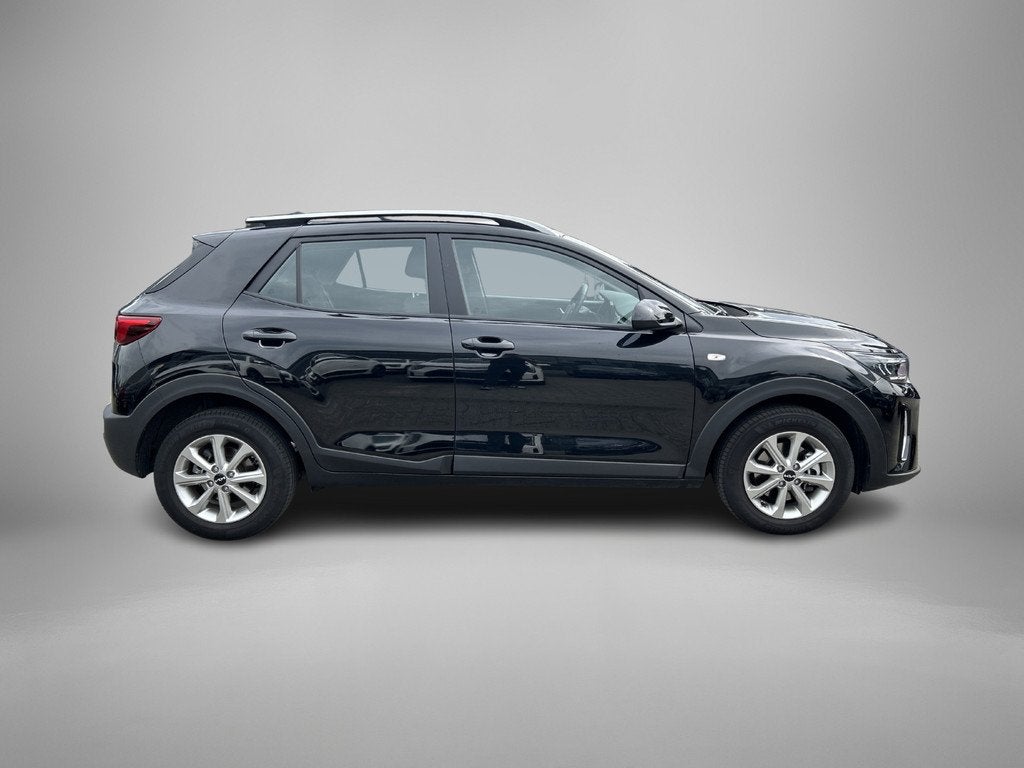 Kia Stonic 1.0 T-GDi MHEV DynamicLine (bj 2025), Auto's, Voorwielaandrijving, 12 maanden, Zwart, Origineel Nederlands