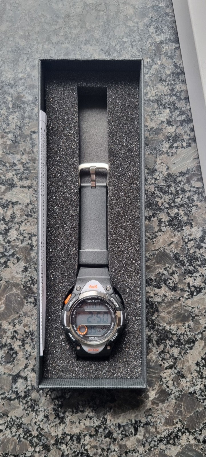 Kinderhorloge (nieuw in de verpakking), Sieraden, Tassen en Uiterlijk, Horloges | Kinderen, Ophalen, Nieuw, Jongen of Meisje