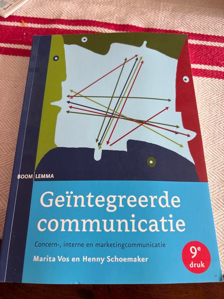 Geïntegreerde communicatie - 9e druk, Boeken, Ophalen of Verzenden, Gelezen, Economie en Marketing