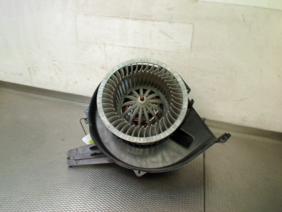 Kachel Ventilatormotor Fabia III Combi (NJ5) 2020, Info@skoda-auto.de, Skoda, Škoda Auto Deutschland GmbH, Gebruikt