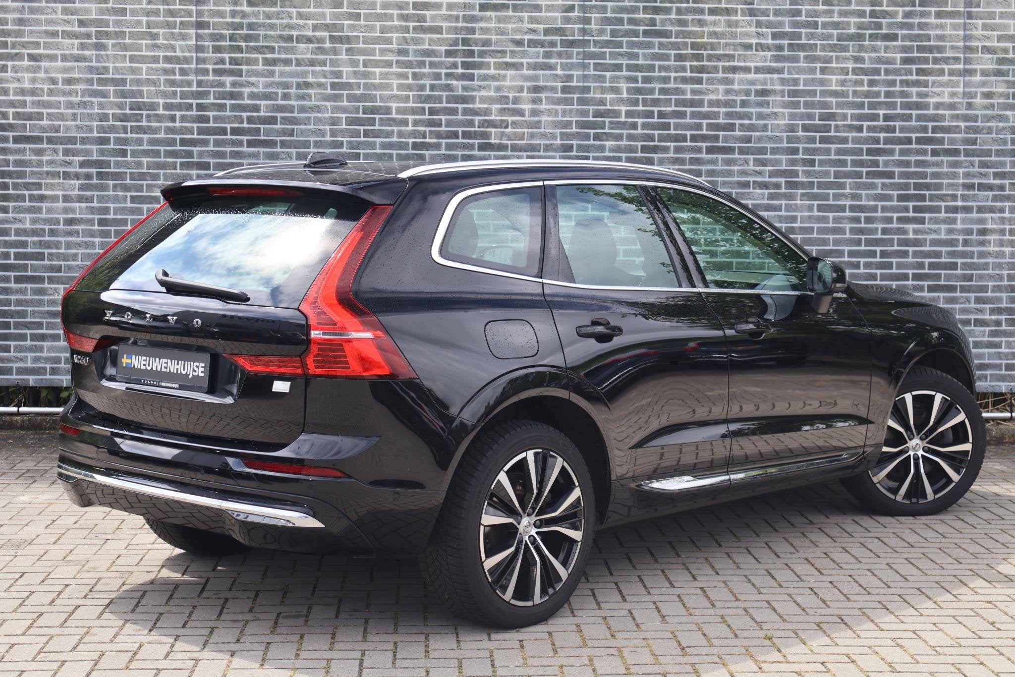 Volvo XC60 2.0 T6 Plug-in Hybrid AWD Ultimate Bright | PHEV, Gebruikt, Euro 6, 4 cilinders, Verwarmde buitenspiegels