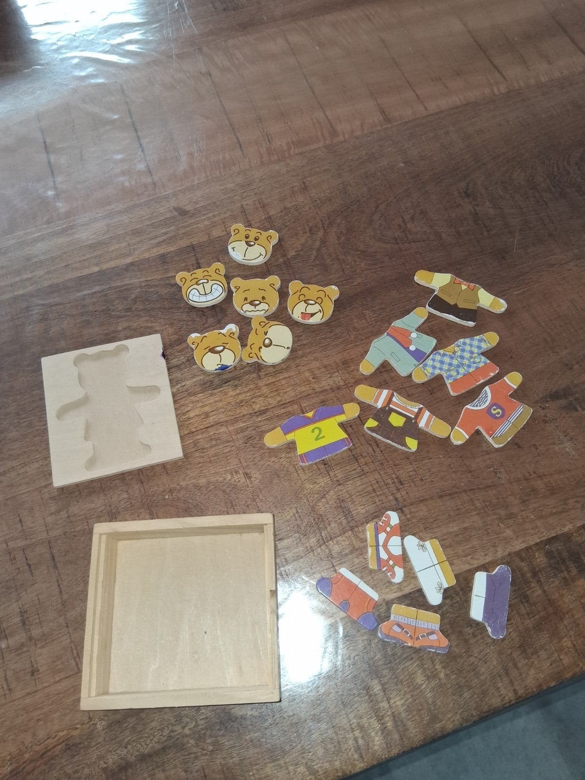 Houten aankleedpuzzel beer met kleding, Ophalen, Gebruikt, Overige typen