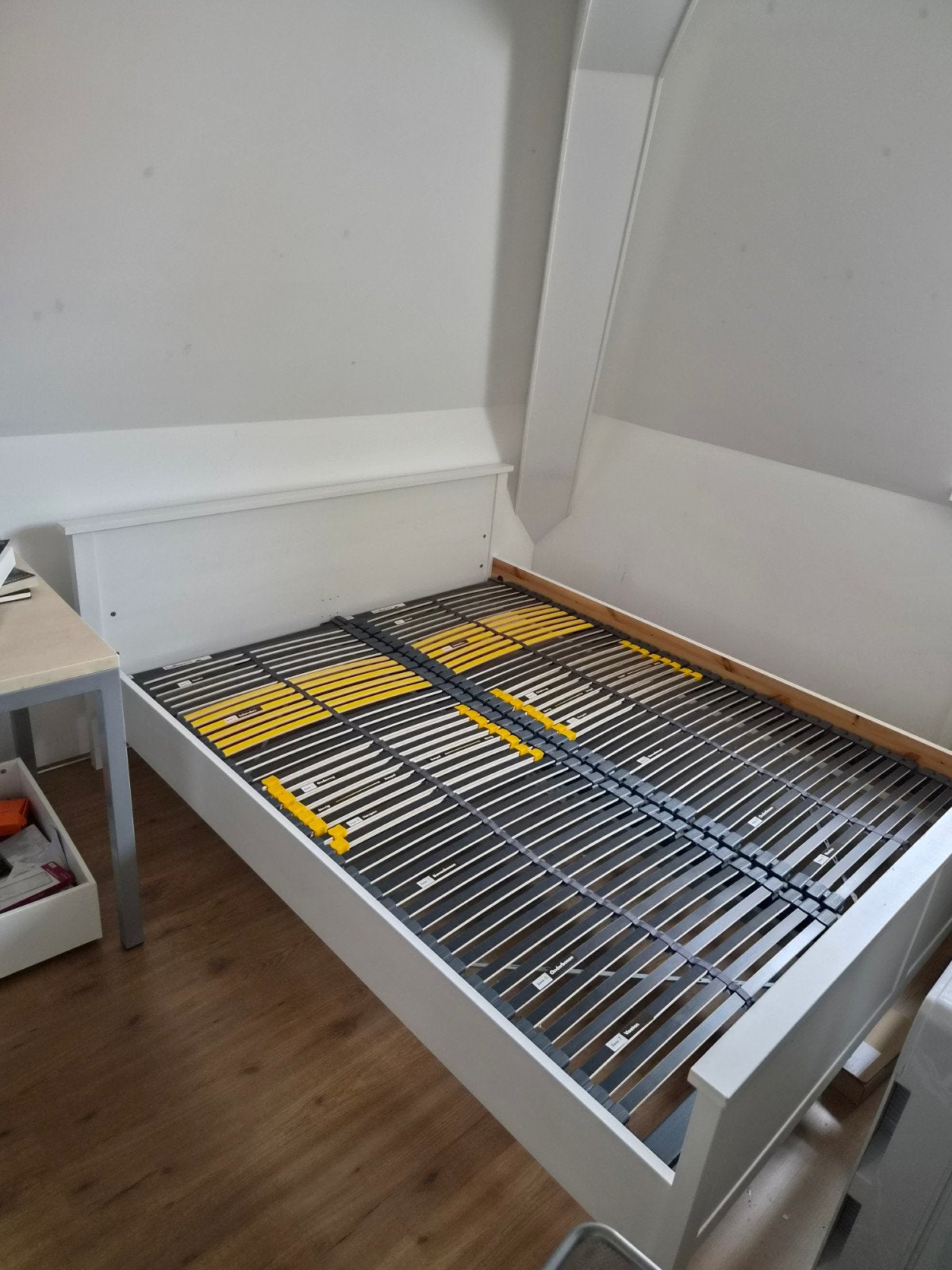 Ikea bedframe met lattenbodems (160x200 cm), Ophalen, Wit, Tweepersoons, 200 cm